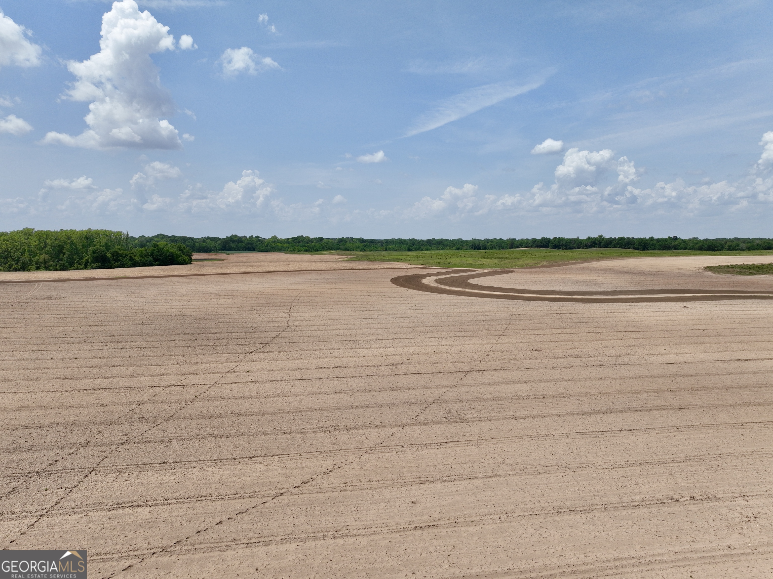 89 Griffin Road Hawkinsville, GA 31036 - Photo 36 of 48 a view of an lake and a yard
