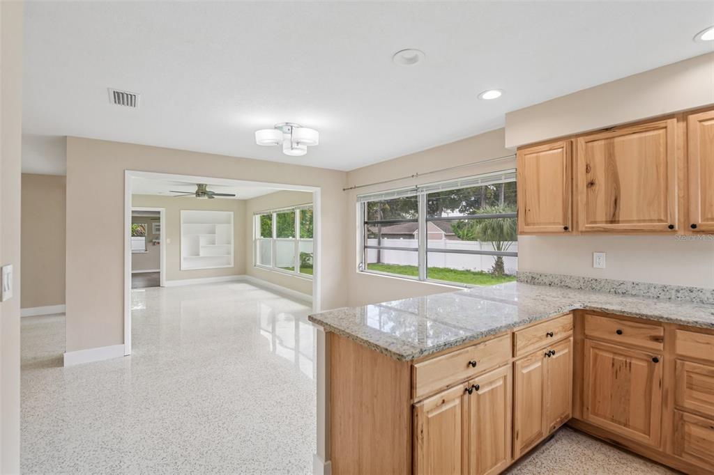 563 Eastview Road Largo, FL 33770 - Photo 10 of 37