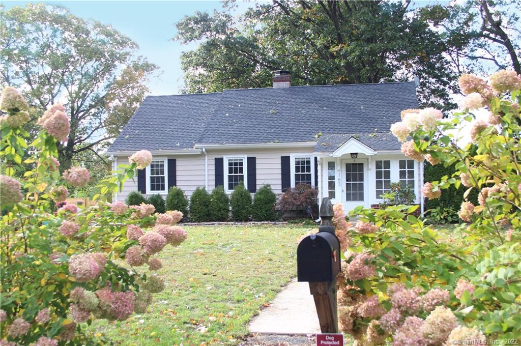 163 Ridge Park Avenue Stamford, CT 06905 - Photo 1 of 1 New England Appeal!