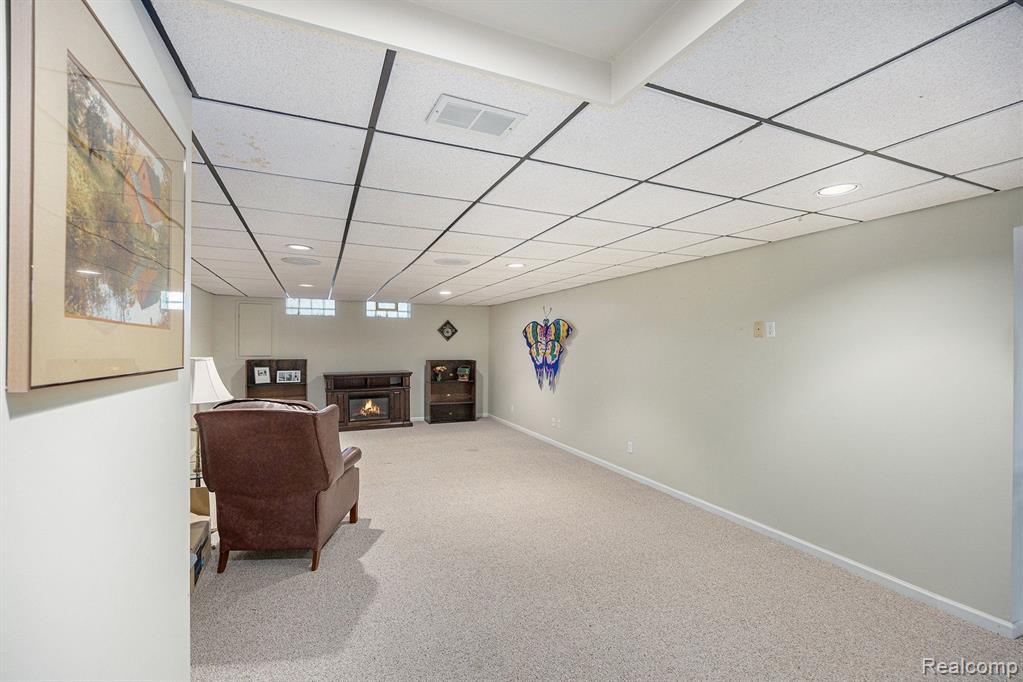 4495 Maybee Road Lake Orion, MI 48359 - Photo 24 of 34