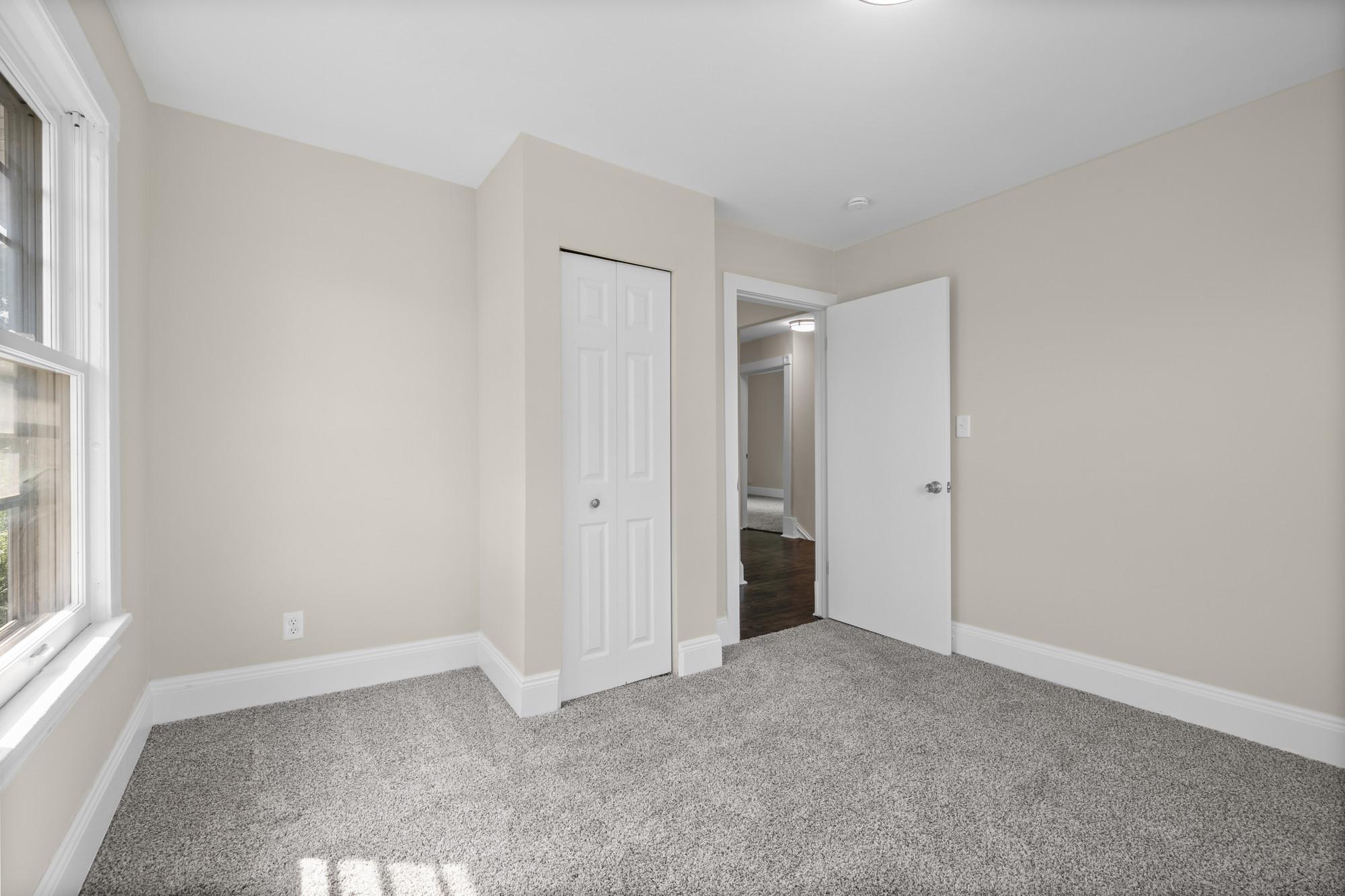 892 R Marshall Avenue St. Paul, MN 55104 - Photo 41 of 53 Gallery Image 41