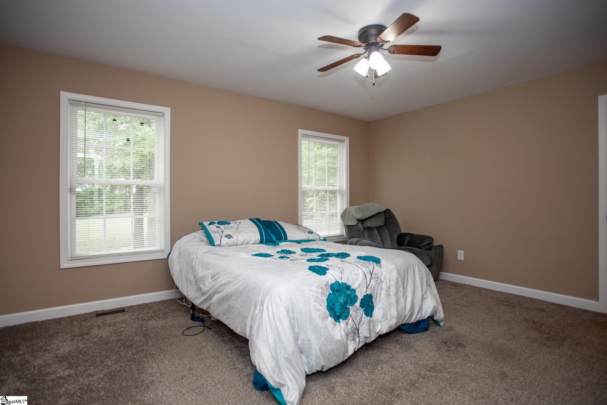 4557 Sawmill Road Gray Court, SC 29645 - Photo 16 of 36 Gallery Image 16