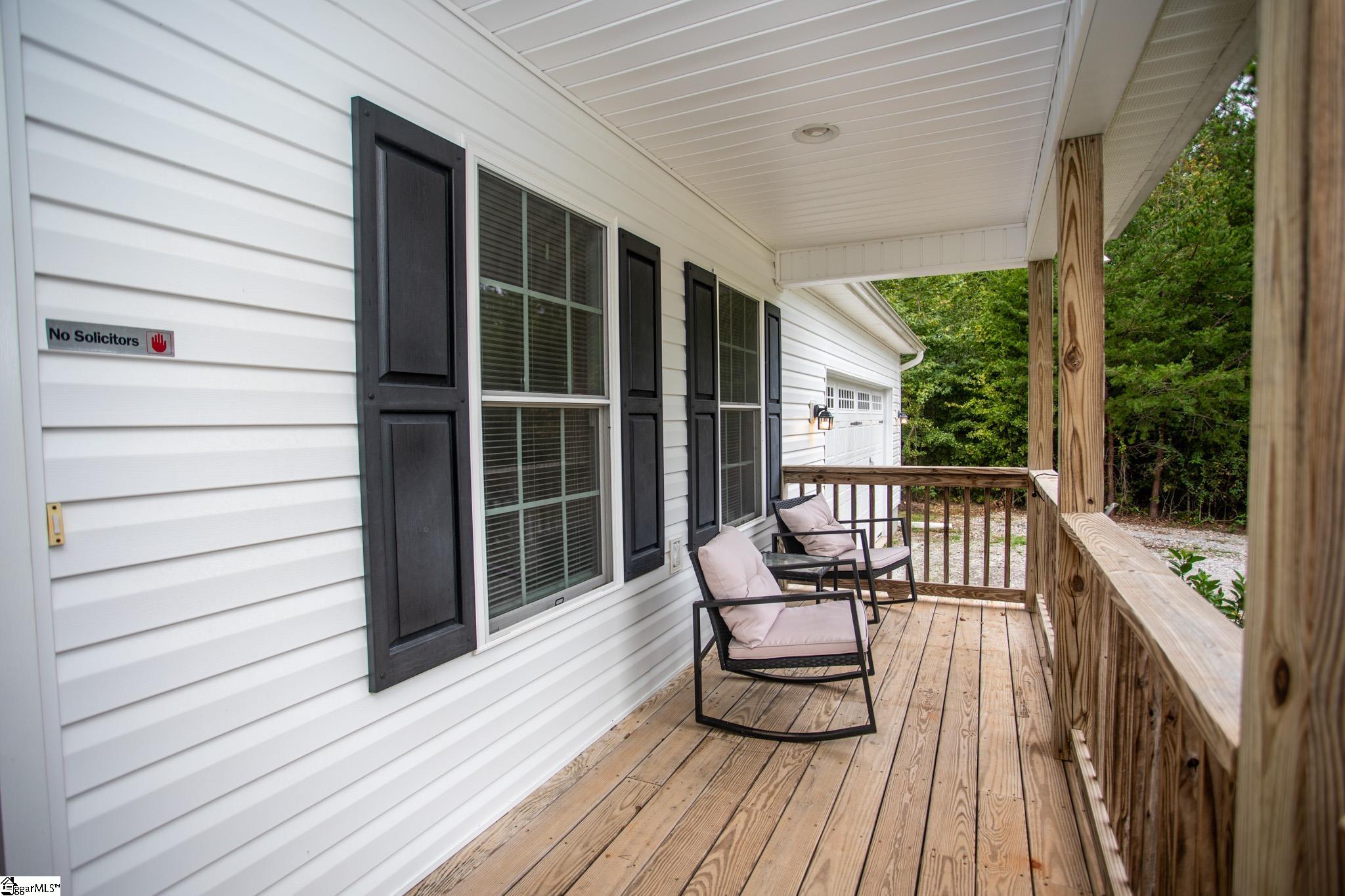 4557 Sawmill Road Gray Court, SC 29645 - Photo 4 of 36 Gallery Image 4