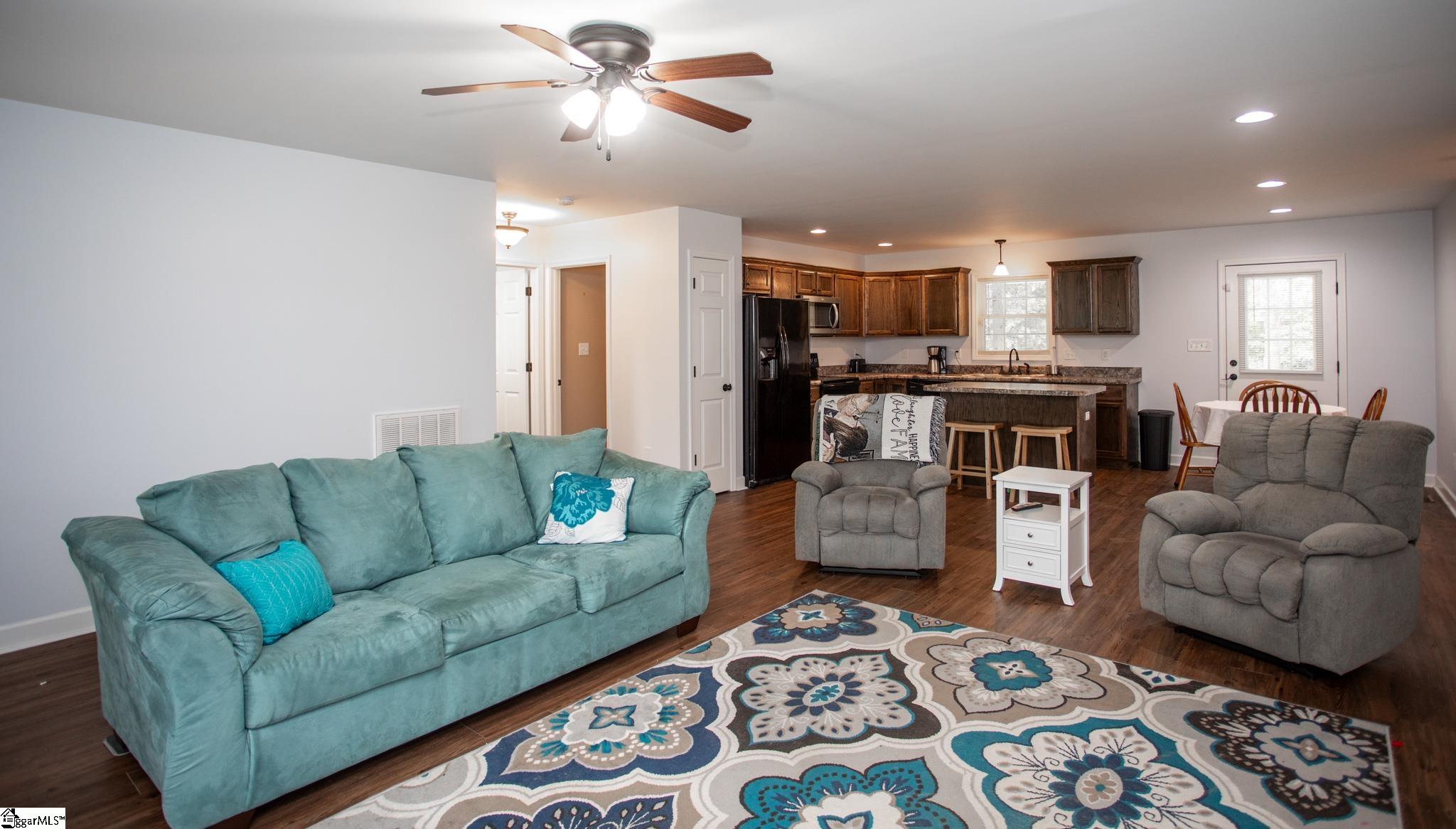 4557 Sawmill Road Gray Court, SC 29645 - Photo 6 of 36 Gallery Image 6