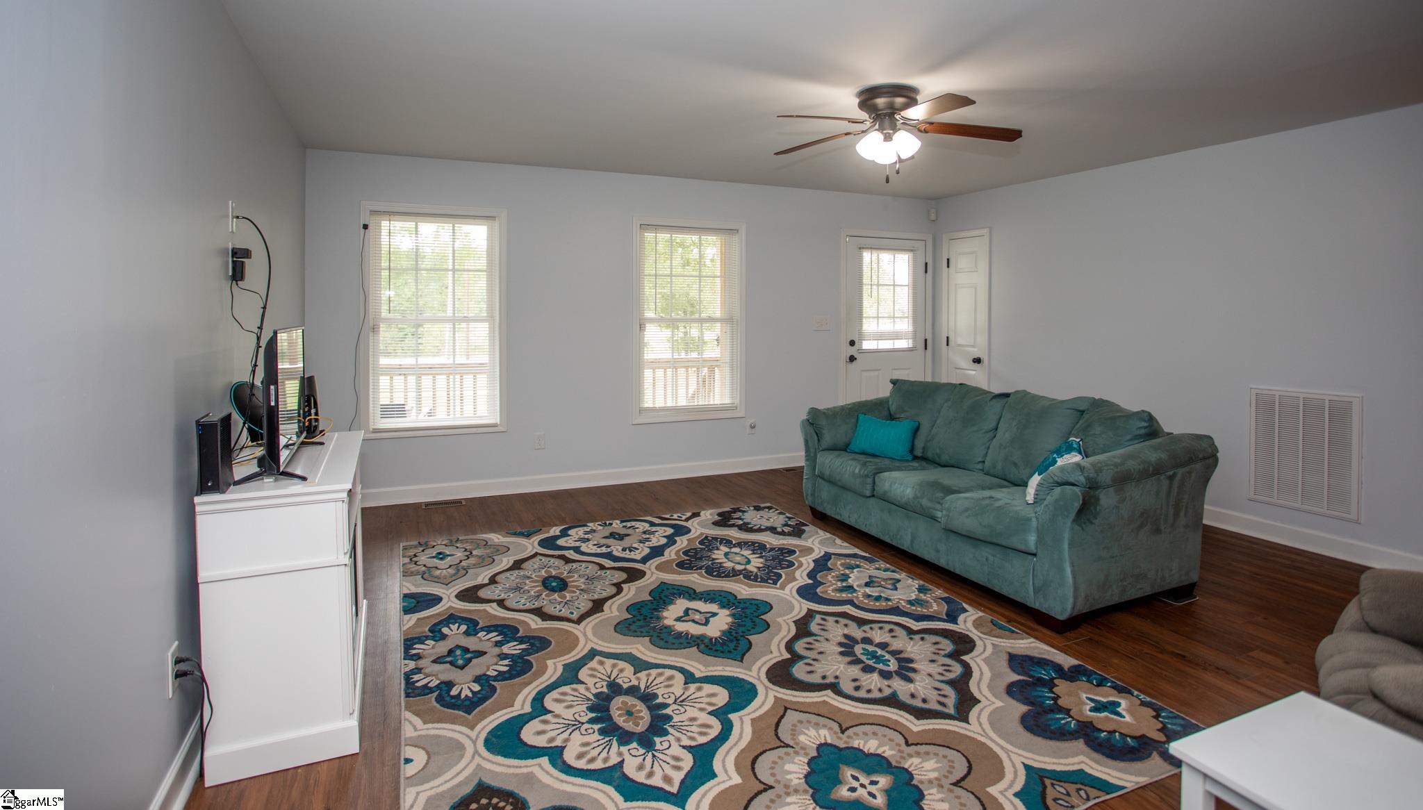 4557 Sawmill Road Gray Court, SC 29645 - Photo 8 of 36 Gallery Image 8
