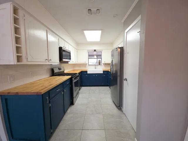 $1,950 | 306 7th Street, Pflugerville, TX 78660