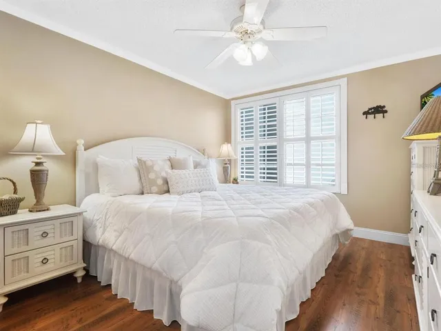 $3,200 | 600 Sutton Place, Unit 201, Longboat Key, FL 34228