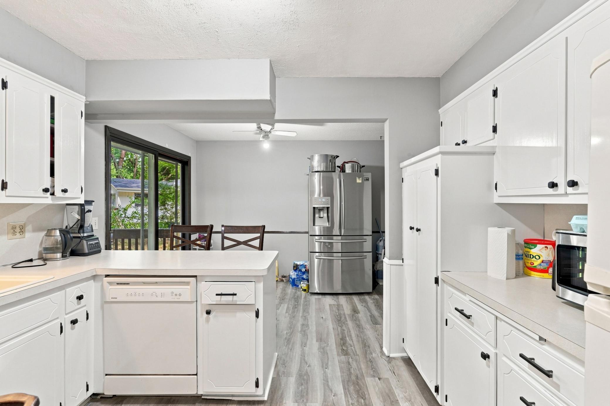 10048 Upton Road Bloomington, MN 55431 - Photo 6 of 43 Gallery Image 6