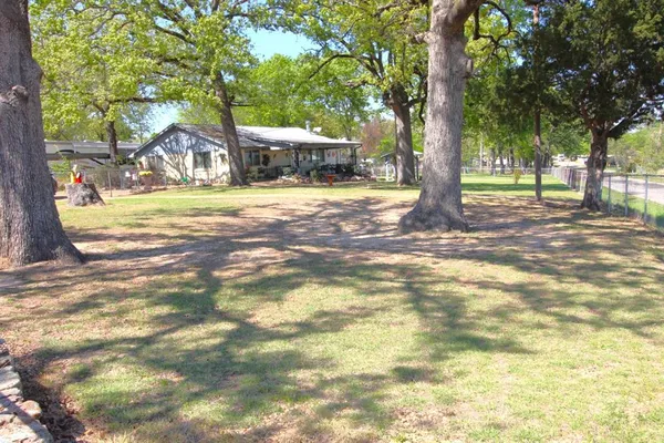 $314,000 | 205 Mason Drive, Seven Points, TX 75143