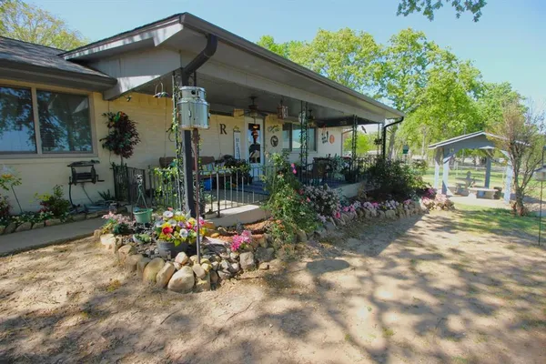 $314,000 | 205 Mason Drive, Seven Points, TX 75143