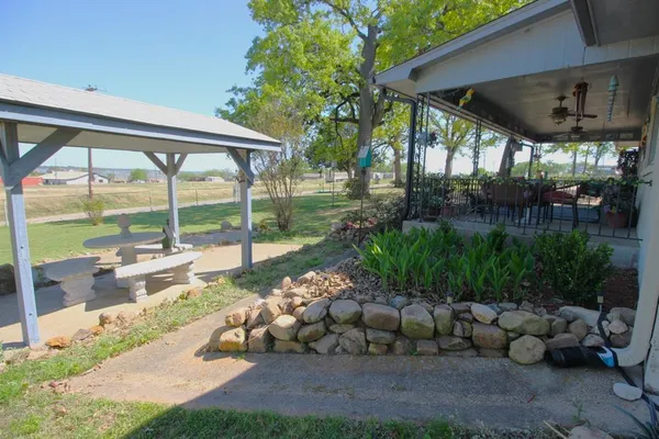 $314,000 | 205 Mason Drive, Seven Points, TX 75143