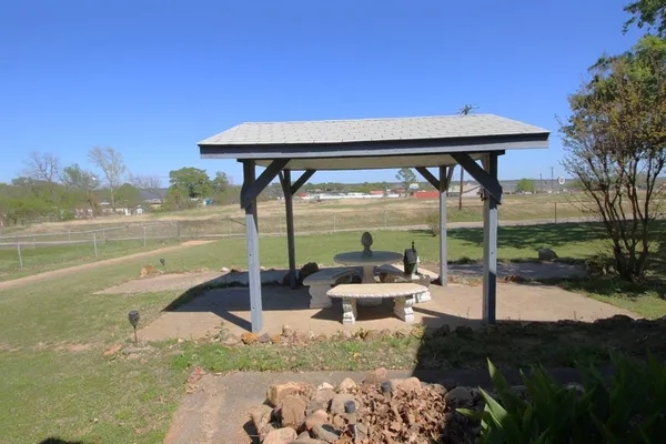 $314,000 | 205 Mason Drive, Seven Points, TX 75143