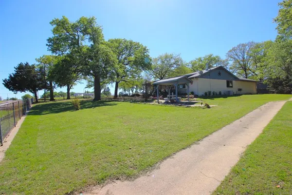 $314,000 | 205 Mason Drive, Seven Points, TX 75143