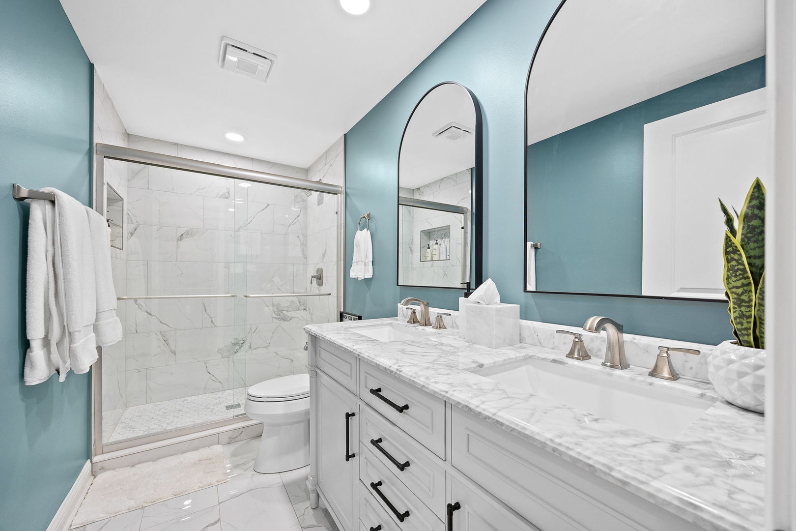 4211 Chinaberry Lane Naperville, IL 60564 - Photo 41 of 48