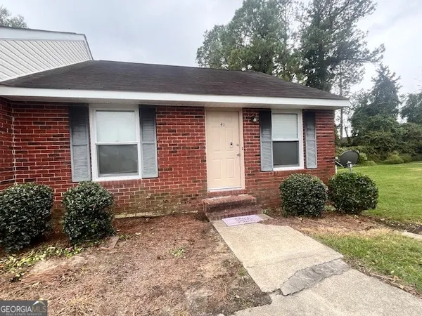 $109,000 | 140 Lanier Drive, Unit 41, Statesboro, GA 30458