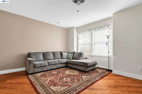 $709,000 | 6003 Old Quarry Loop, Oakland, CA 94605