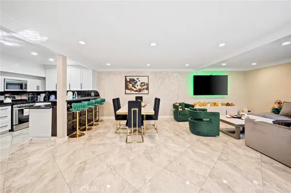 $469,995 | 7924 Woodman Avenue, Unit 78, Pacoima, CA 91402