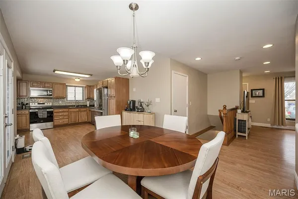 $309,900 | 1226 Kings Trail Lane, Fenton, MO 63026