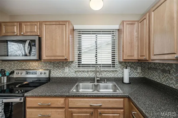 $309,900 | 1226 Kings Trail Lane, Fenton, MO 63026