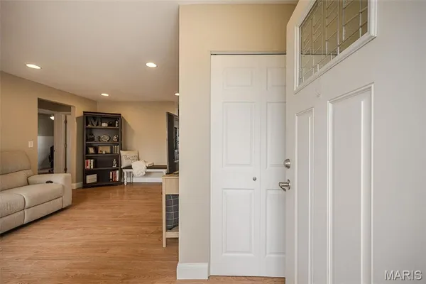 $309,900 | 1226 Kings Trail Lane, Fenton, MO 63026