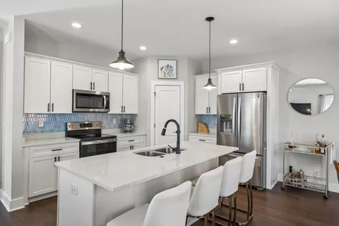 $324,999 | 20 Sycamore Ridge West, Burns, TN 37029