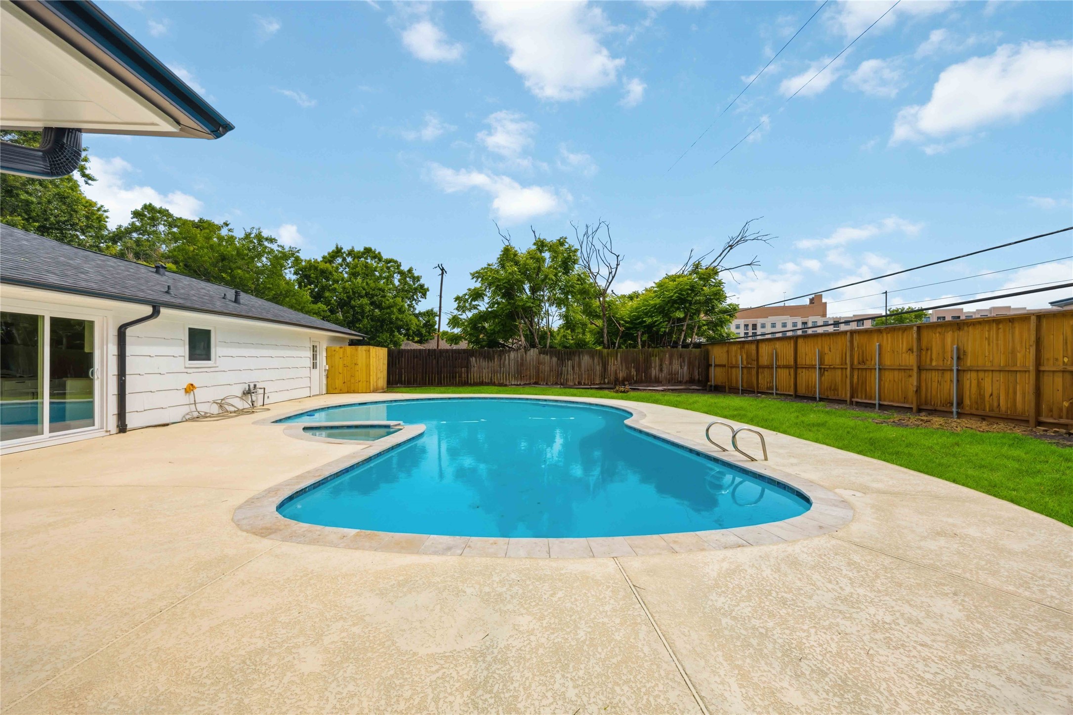 8419 Bluegate Court Houston, TX 77025 - Photo 20 of 22
