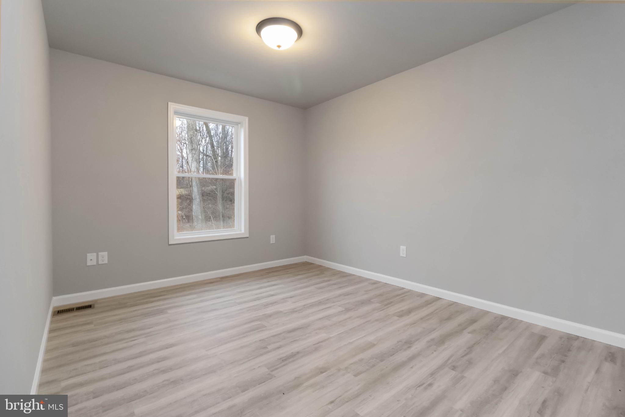 1735 Quarry Road Lebanon, PA 17046 - Photo 27 of 35 Bright and airy blank canvas awaits creativity.