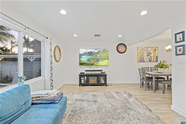 $4,300 | 467 Susan Avenue, Moorpark, CA 93021