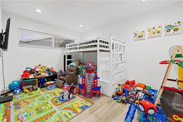 $4,300 | 467 Susan Avenue, Moorpark, CA 93021