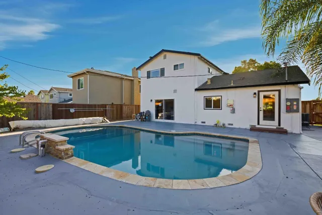 $1,199,000 | 1702 Mt Rushmore Drive, San Jose, CA 95127