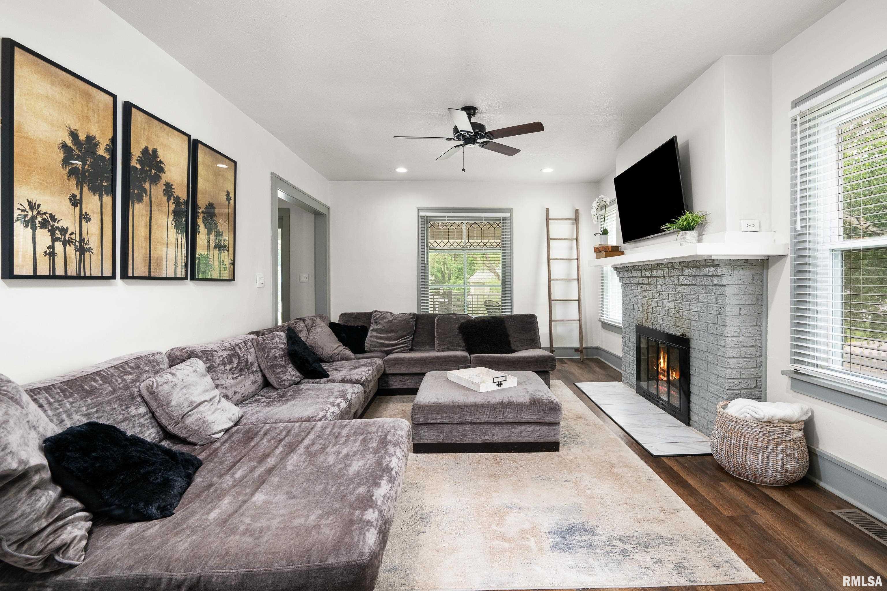 1406 Jersey Ridge Road Davenport, IA 52803 - Photo 11 of 38 Gallery Image 11