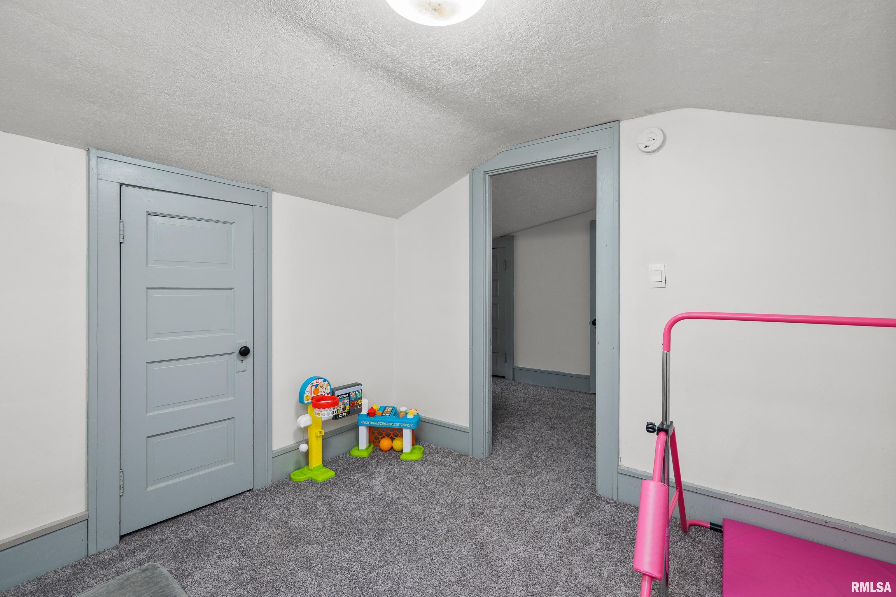 1406 Jersey Ridge Road Davenport, IA 52803 - Photo 24 of 38 Gallery Image 24
