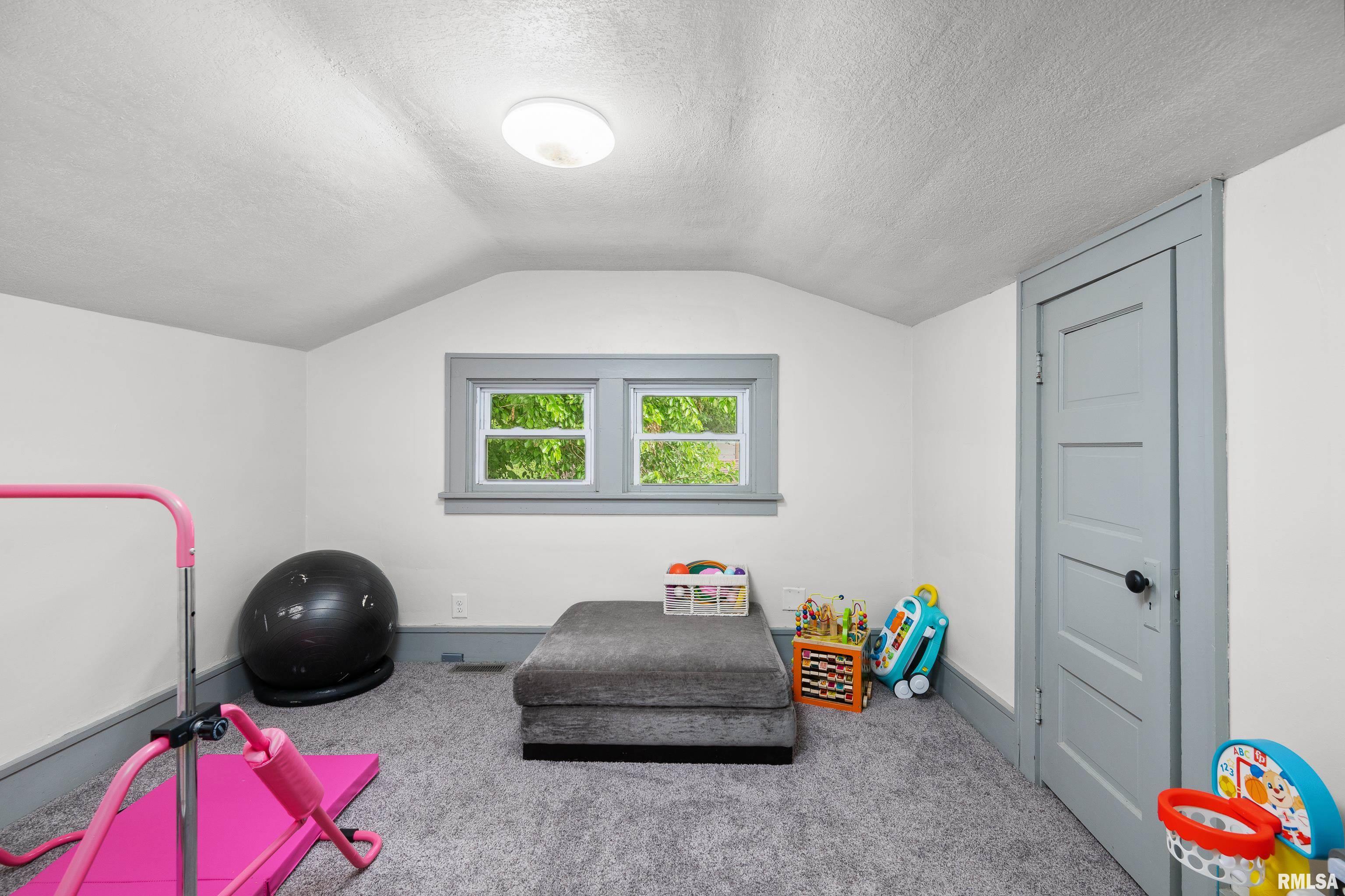 1406 Jersey Ridge Road Davenport, IA 52803 - Photo 25 of 38 Gallery Image 25