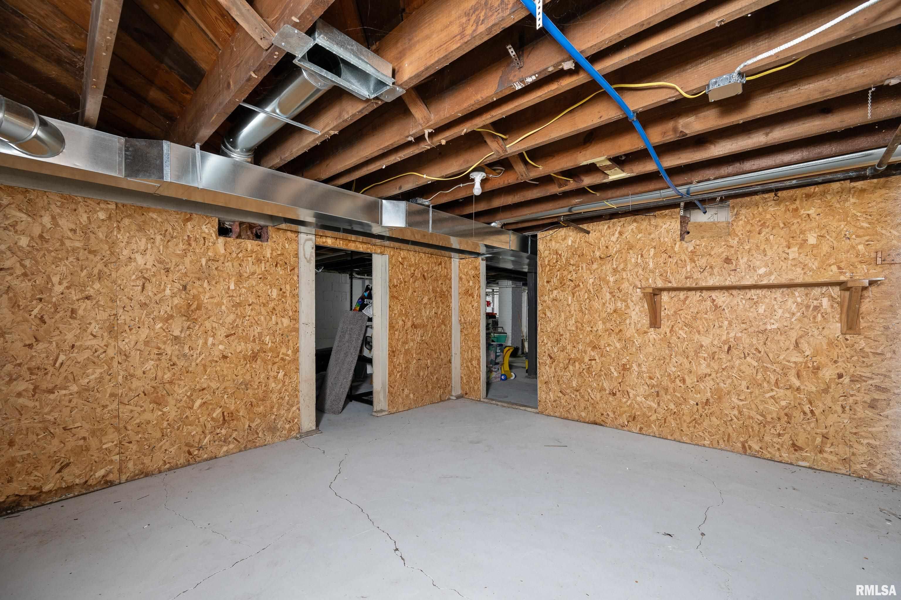 1406 Jersey Ridge Road Davenport, IA 52803 - Photo 27 of 38 Gallery Image 27