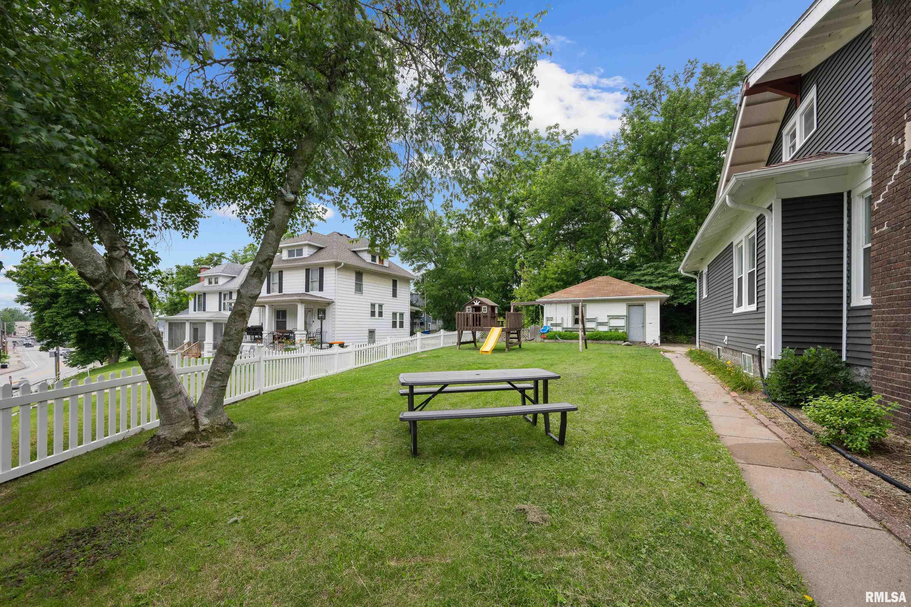 1406 Jersey Ridge Road Davenport, IA 52803 - Photo 32 of 38 Gallery Image 32