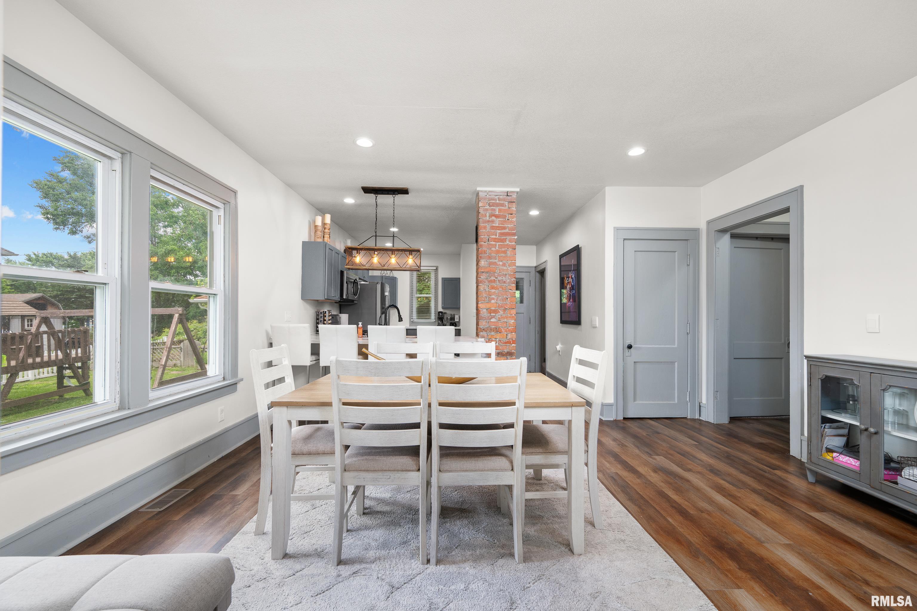 1406 Jersey Ridge Road Davenport, IA 52803 - Photo 10 of 38 Gallery Image 10