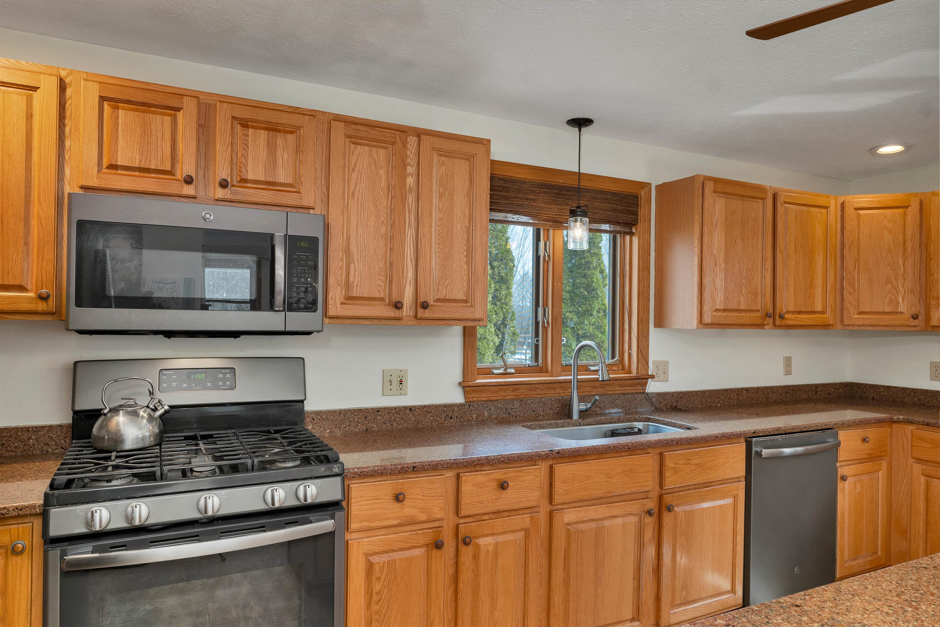 234 Paige Hill Road Goffstown, NH 03045 - Photo 13 of 50