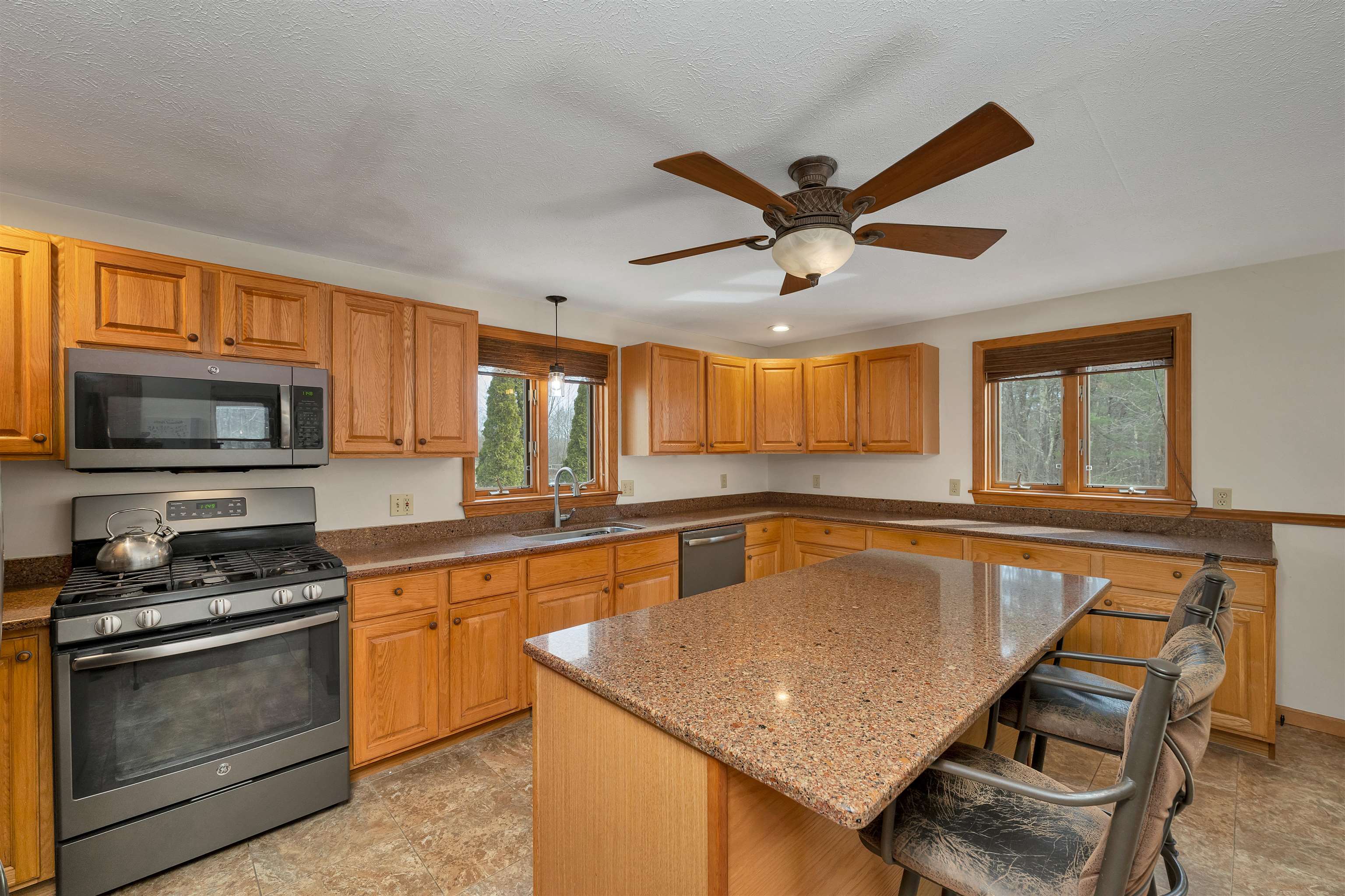 234 Paige Hill Road Goffstown, NH 03045 - Photo 10 of 50