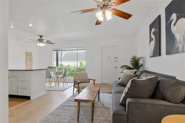 $179,000 | 801 Henry Clay Avenue, Unit 203, New Orleans, LA 70118