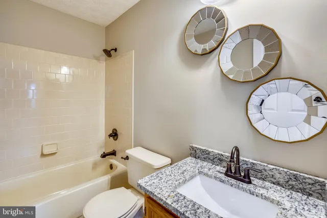 $2,400 | 2408 Forest Edge Court, Unit 303, Odenton, MD 21113