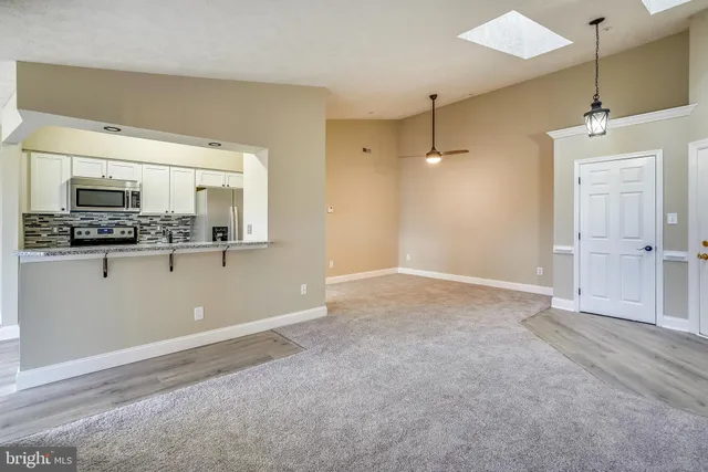 $2,400 | 2408 Forest Edge Court, Unit 303, Odenton, MD 21113