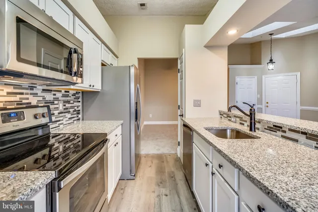 $2,400 | 2408 Forest Edge Court, Unit 303, Odenton, MD 21113