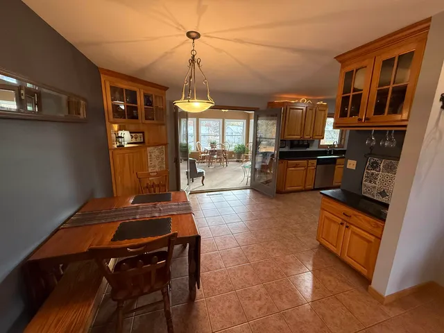 $329,900 | 1018 10th Court, Reedsburg, WI 53959