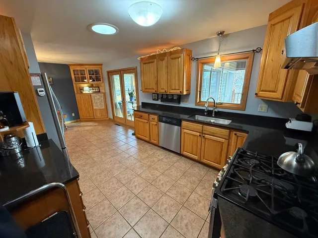 $329,900 | 1018 10th Court, Reedsburg, WI 53959