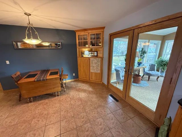 $329,900 | 1018 10th Court, Reedsburg, WI 53959