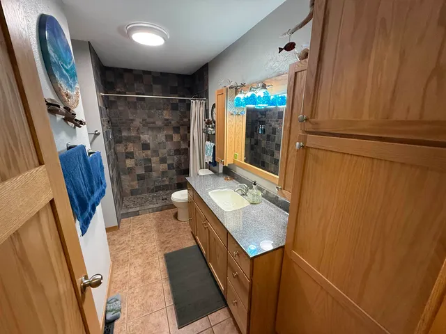 $329,900 | 1018 10th Court, Reedsburg, WI 53959