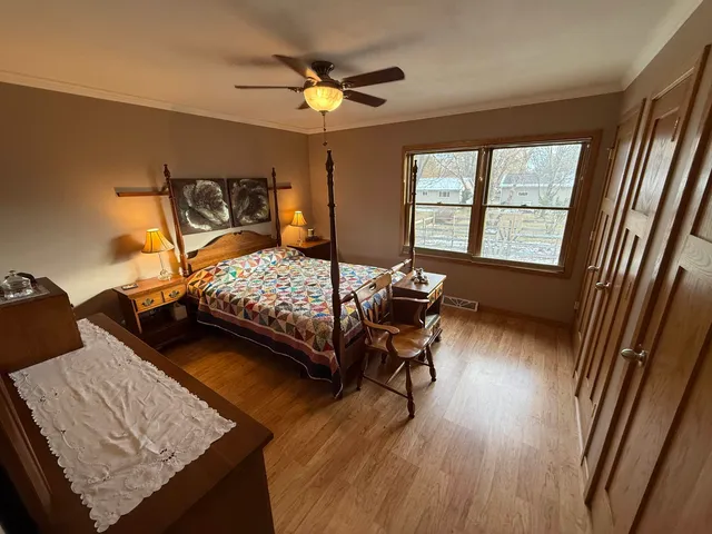 $329,900 | 1018 10th Court, Reedsburg, WI 53959