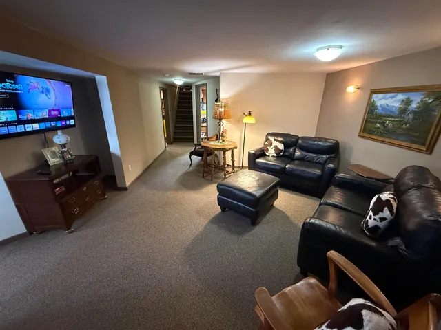 $329,900 | 1018 10th Court, Reedsburg, WI 53959