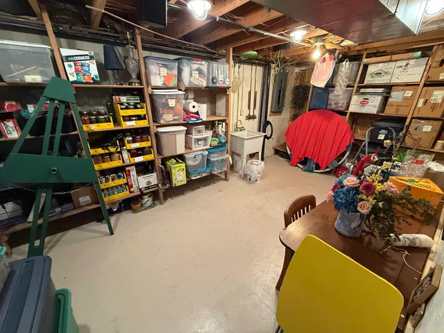 $329,900 | 1018 10th Court, Reedsburg, WI 53959