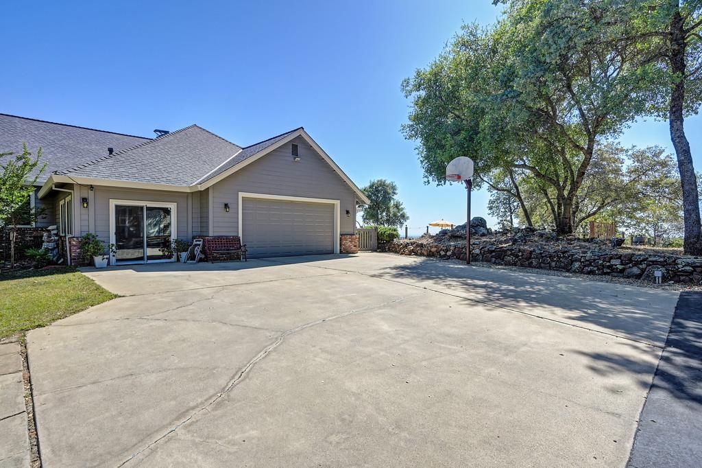 3033 Ridgeline Drive Rescue, CA 95672 - Photo 11 of 96